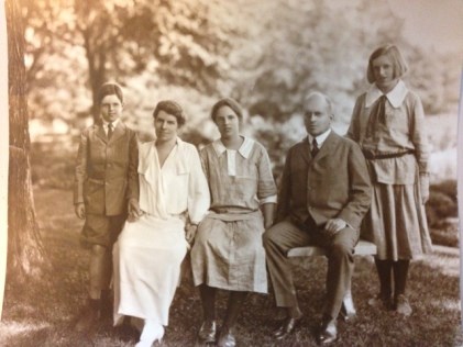 son, mother, daughter, father, daughter