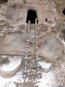 cavate with ladder