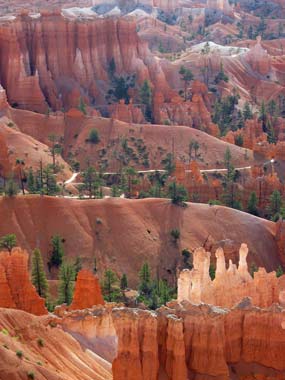 Navajo loop and queen's garden trail