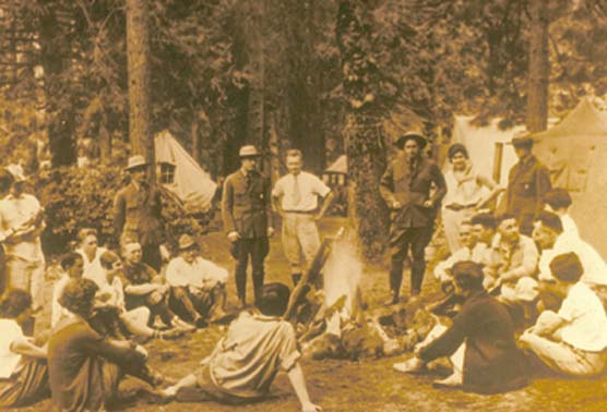 Early campfire gathering at Bryce Canyon