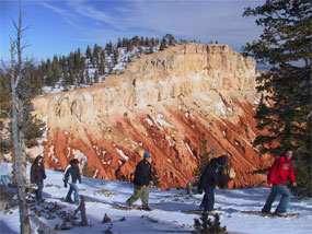Snowshoe outing along the rim at Bryce Canyon National Park