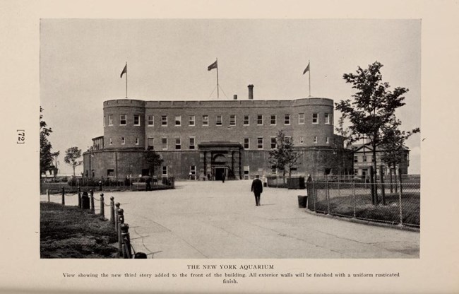 Structure of New York Aquarium