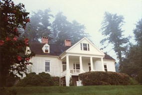 photo of Carl Sandburg's family home in Flat Rock, North Carolina; nps photo.