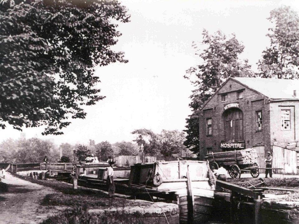 Georgetown’s Veterinary Hospital back during the heyday of the Canal.
