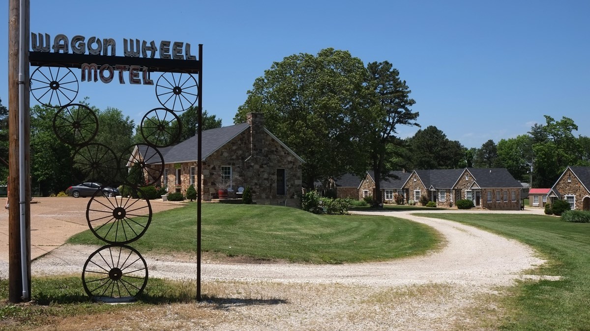 Missouri Wagon Wheel Motel, Cafe and Station (U.S. National Park Service)