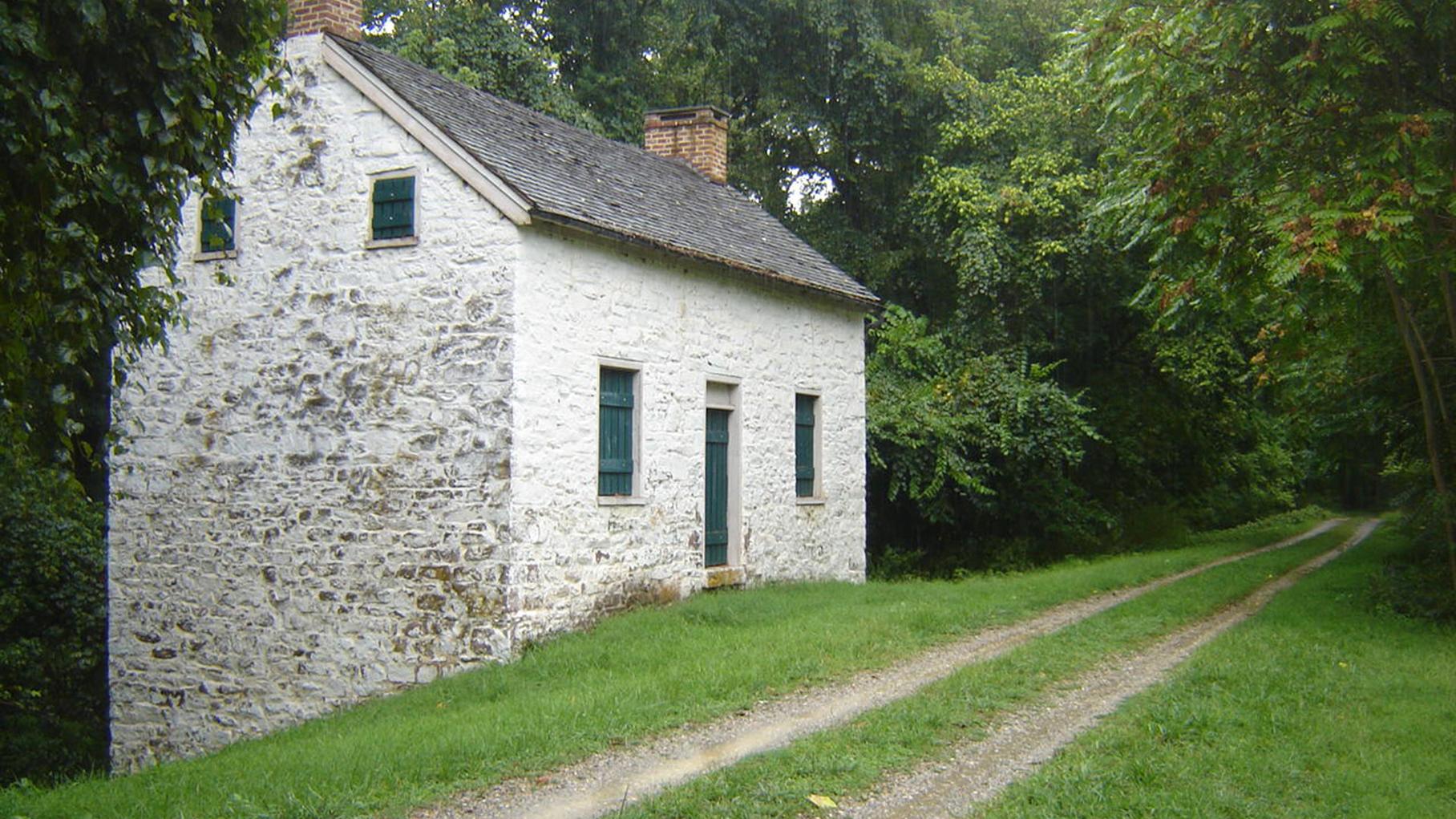 Lockhouse 25
