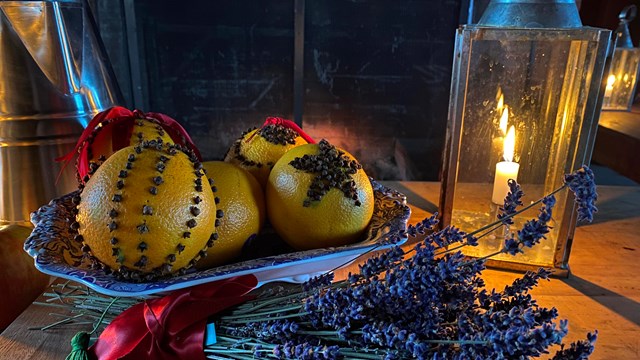 Pomanders in a bowl at Fort Vancouver.