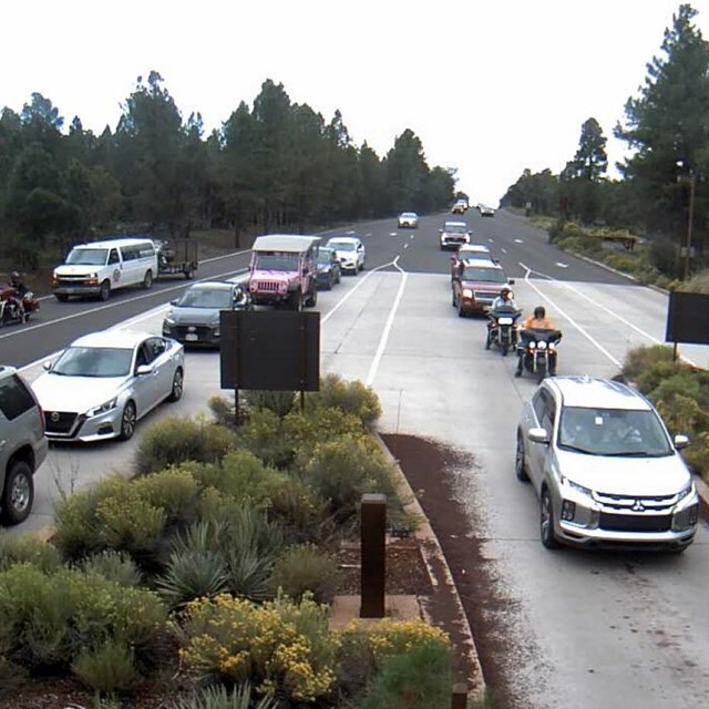 Multiple vehicles at the entrance station