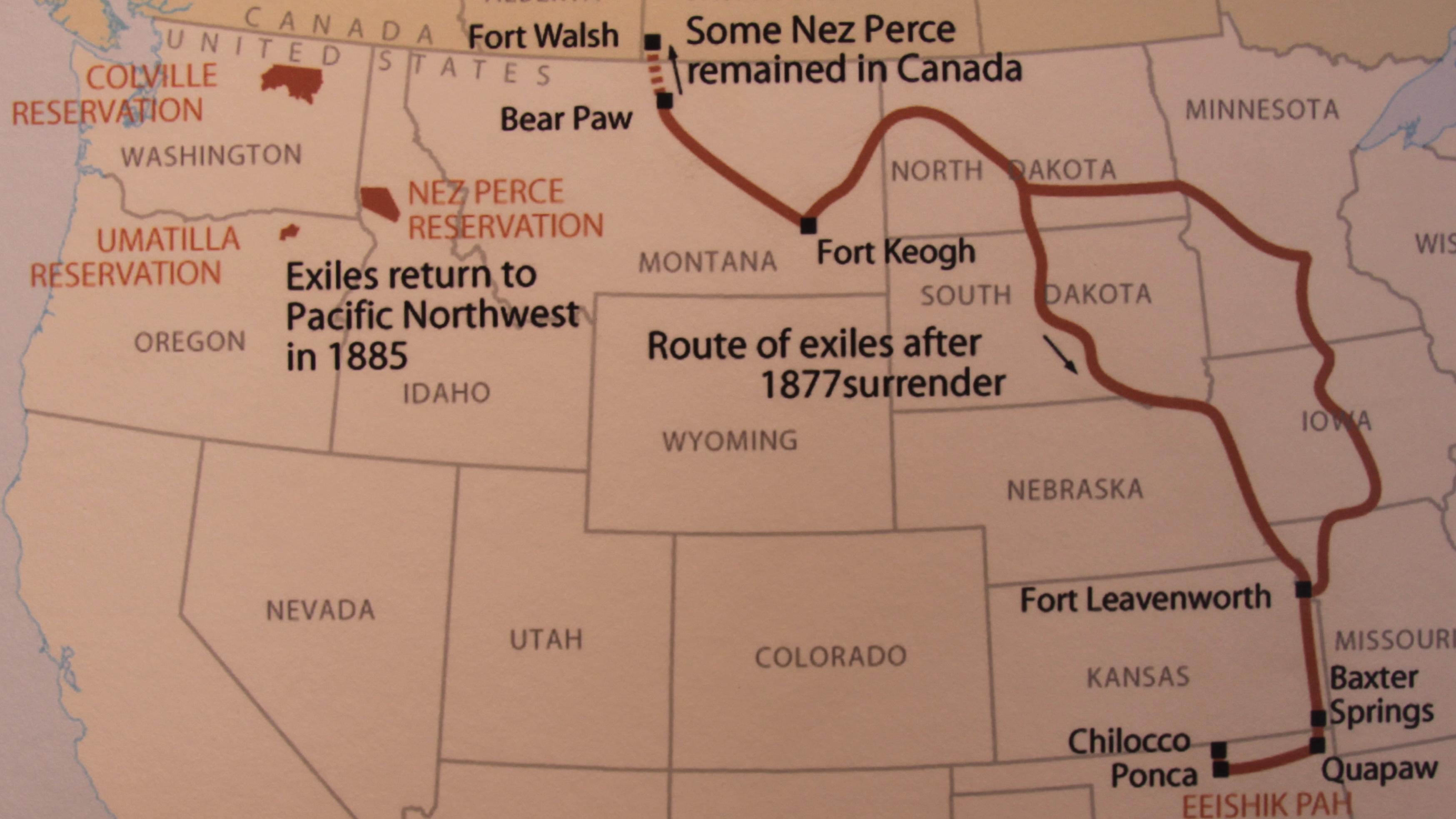 Map showing the route of nim&iacute;ipuu south to Oklahoma and north to Canada after Bear Paw.