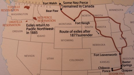 Map showing the route of nimíipuu south to Oklahoma and north to Canada after Bear Paw.