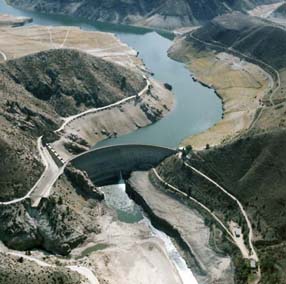 A landscape picture of Arrowrock Dam along with Boise River