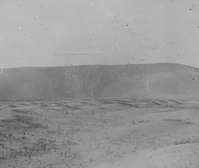 Kill Devil Hill showing nothing but sand, 1901