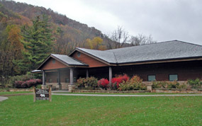 Effigy Mounds N.M. Visitor Center