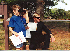 Kids with living historian portraying Secret Service agent.