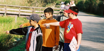 Kids Exploring the Anhinga Trail