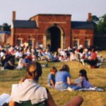 a picture of visitors at Fort Washington Park