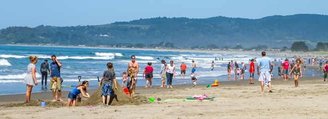 Stinson Beach crowded with people on sunny day