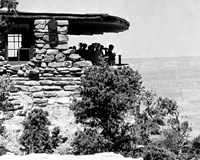 09765 EAST FACING EXPOSURE OF YAVAPAI MUSEUM. TELESCOPES SET UP ON PARAPET. PEOPLE. 16 JUNE 1929. NPS, GRANT.