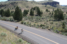 Image of people riding bicycles at Clarno.