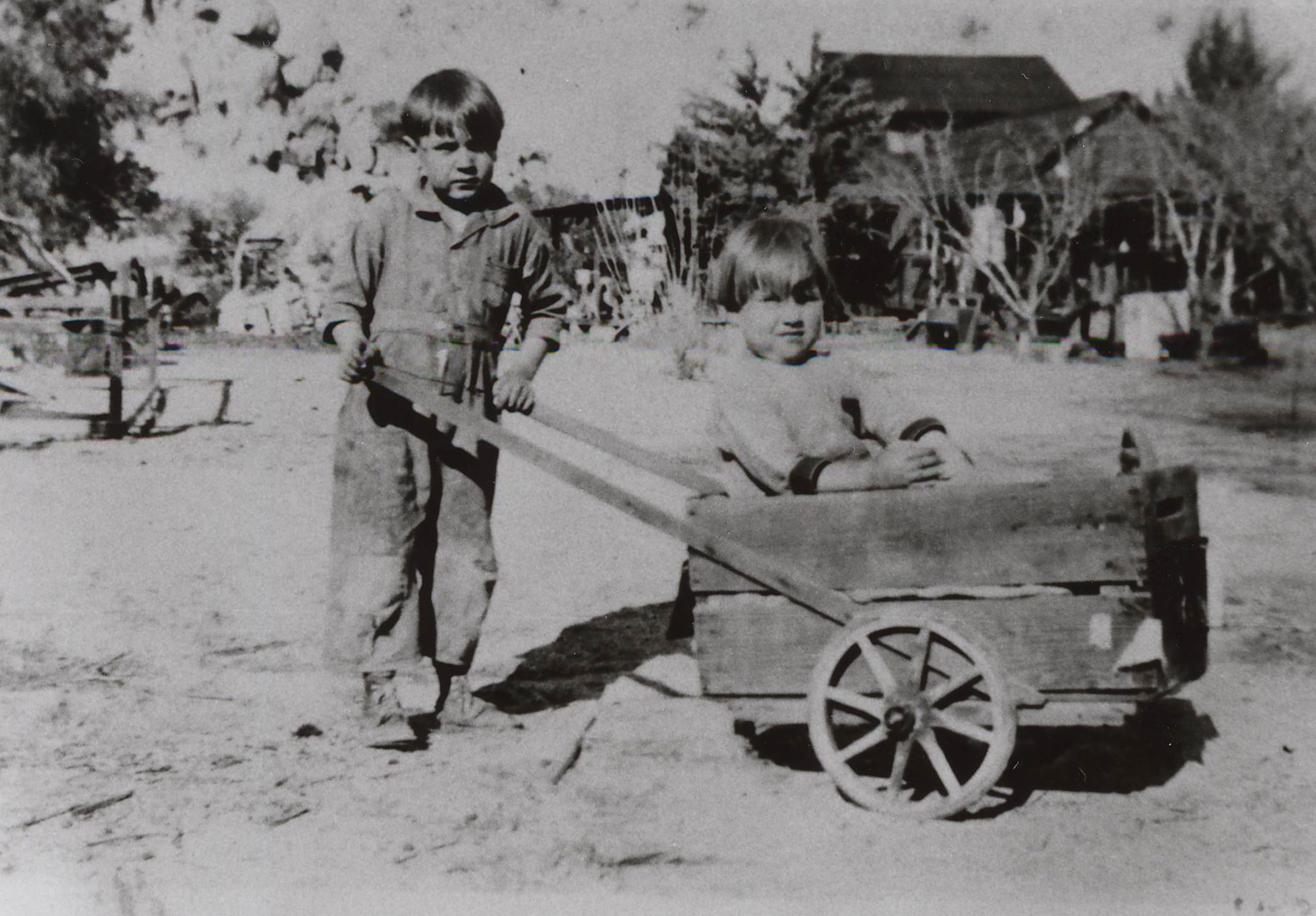 Willis and Virginia Keys and their homemade wagon