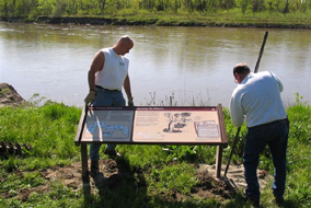 Elkhorn River Crossing exhibit installation