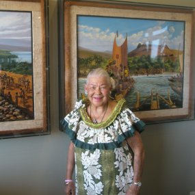 Hawaii Natural History Association staff are always ready to help you learn more about Hawaiian history and culture.