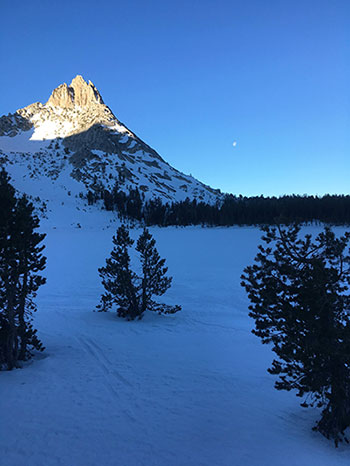 Ragged Peak and moonset on February 19, 2022.