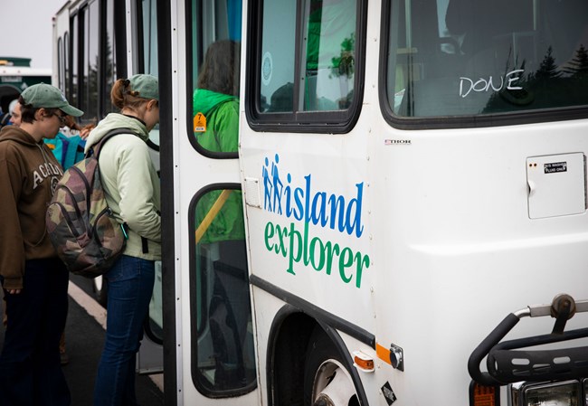 people board the island explorer bus