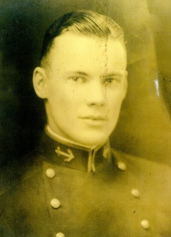 Portrait photo of Lloyd Greenamyer in uniform