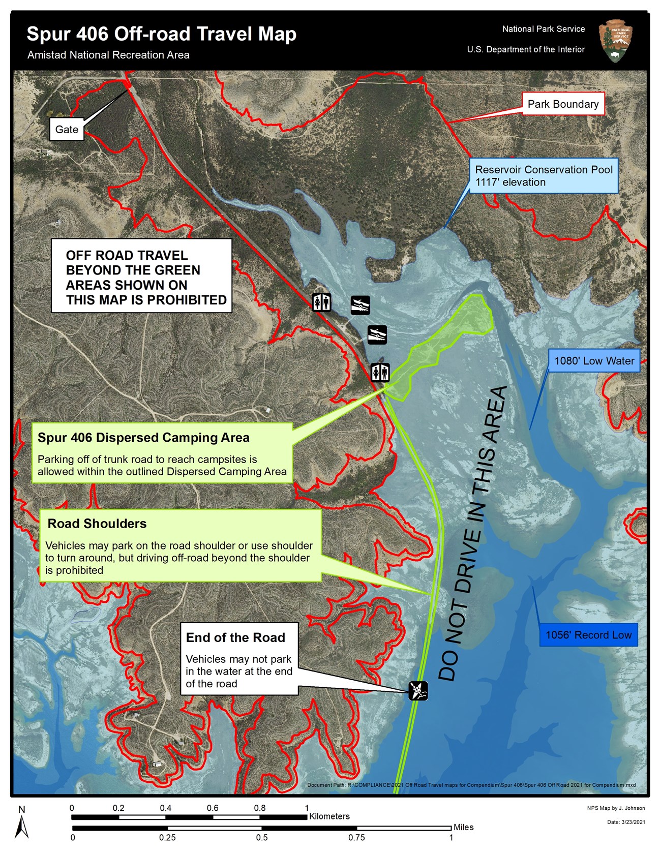 Map of Spur 406 with green polygons marking parking lots, green lines marking roads, and red lines marking park boundaries.