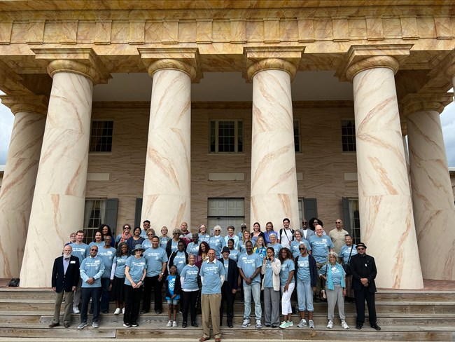 Descendants in front of Arlington House