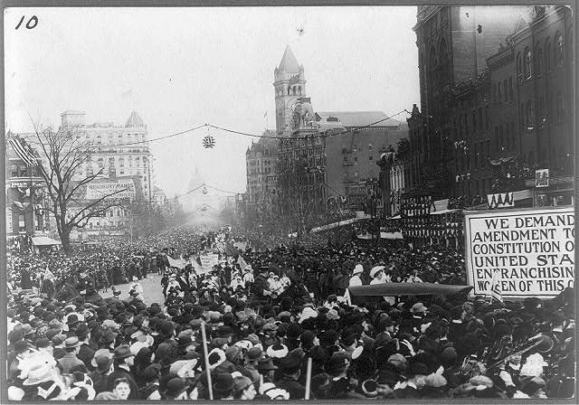 A crowd on Pennsylvania Ave for the suffrage parade LOC