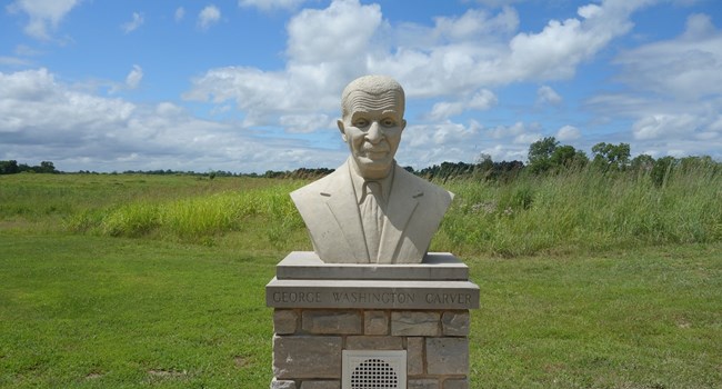 Outdoor bust of George Washington Carver