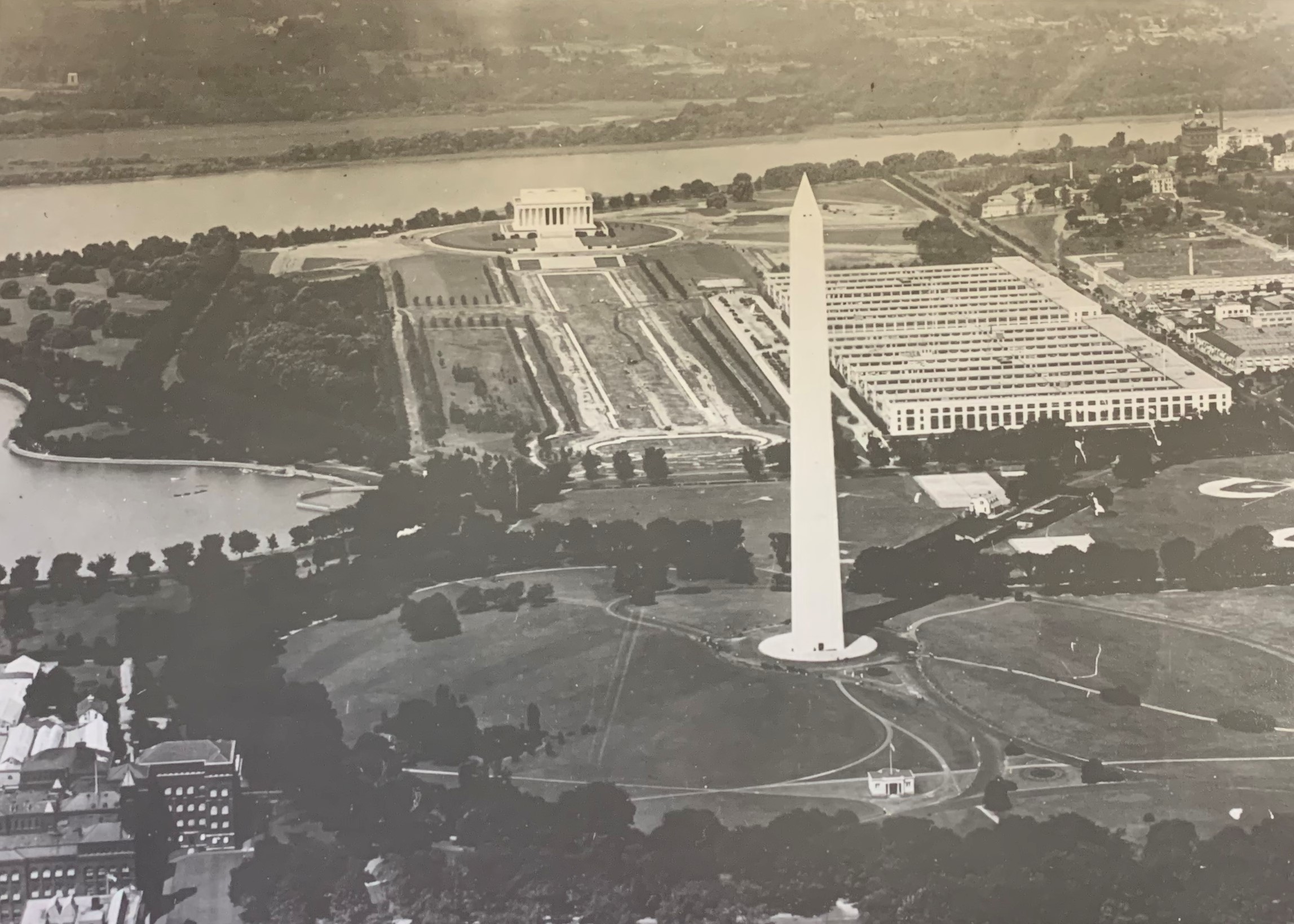 Aerial photograph of the National Mall