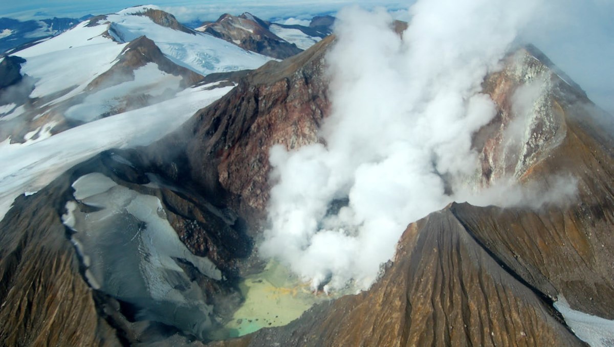 Fumaroles (U.S. National Park Service)