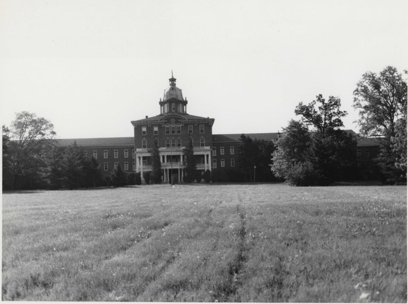 Black and white photograph of the front of the main building of the Southern Ohio Lunatic Asylum