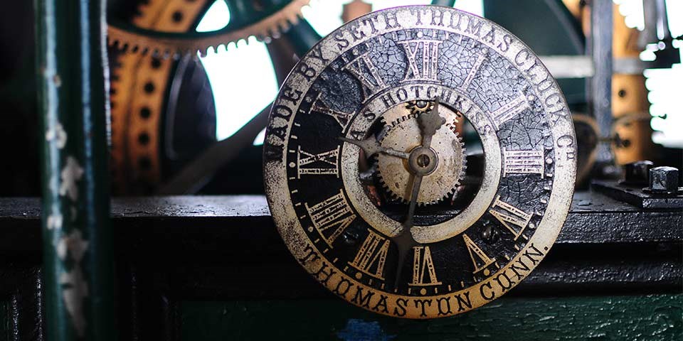 Detail, clock face with words "Seth Thomas Clock Co."