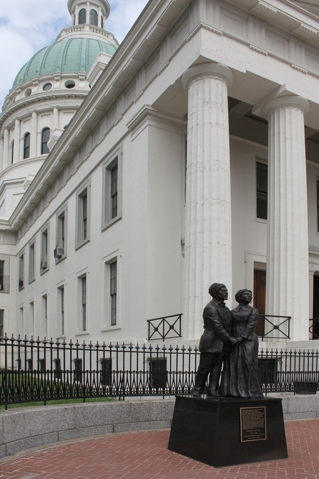 Dred and Harriet Scott Statue at the Old Courthouse.