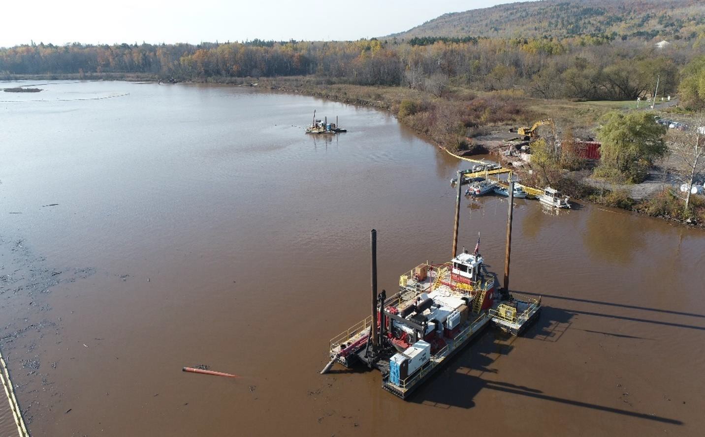 Picture: Dredging operations near Munger Landing as part of remediation efforts on the St. Louis River Estuary