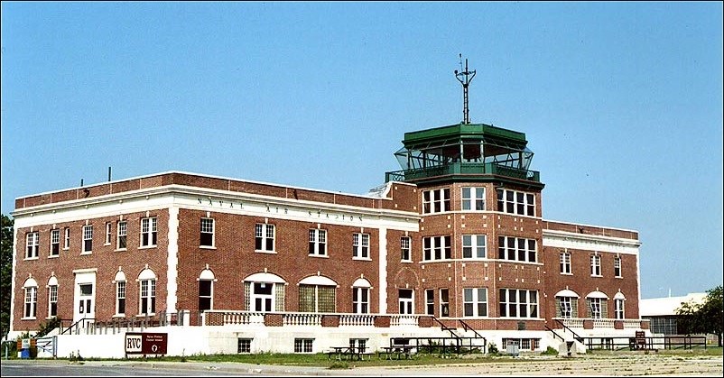 Visitor Center at Floyd Bennett Field, control tower, 2004. (Floyd Bennett Field Task Force)