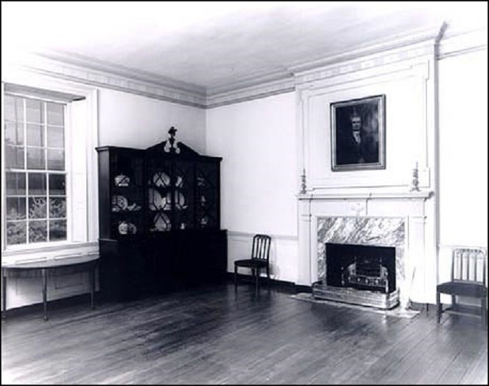 Dining room, John Marshall House.Courtesy of Association for the Preservation of Virginia Antiquities.