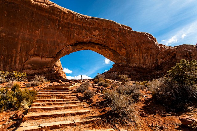 Trail leading to North Window