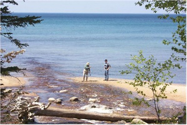 creek enters lake