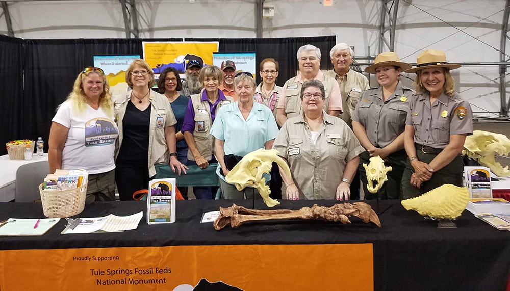 Protectors of Tule Springs and NPS staff at Tule Springs Fossil Beds National Monument partner to provide fossil-themed educational outreach.