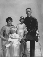 Major Dana Crissy, his wife Bee and their two daughters, Yvonne and Charmy, circa 1916 PARC, Golden Gate