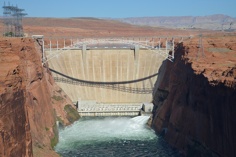 Restoring a dammed river with experimental flooding (U.S. National Park ...