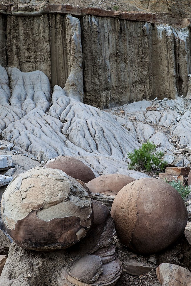 concretions and badlands