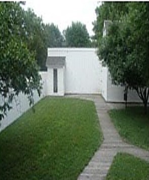 Lincoln Home backyard