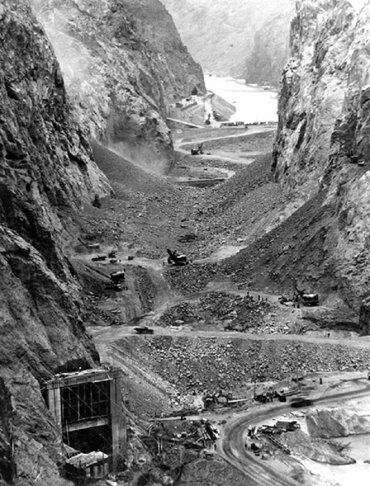 Tools and pathways through canyon while building Hoover Dam. (Bureau of Reclamation; Ben Glaha, photographer)