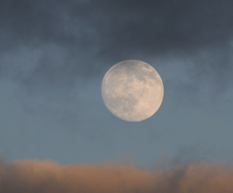 cloudy sunset moon